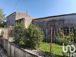 House in Irais (79600)