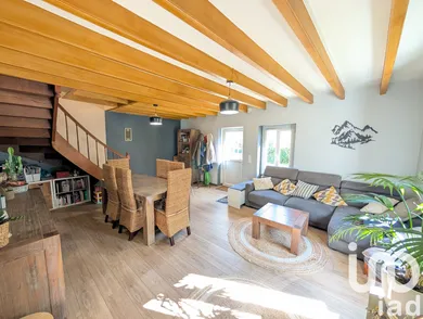 Maison à La Puye (86260)