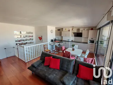 Duplex at Bordeaux (33800)