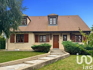 House at Maincy (77950)