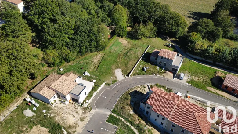 Terrain à Saint-Marcel-lès-Sauzet (26740) · 100 500 €