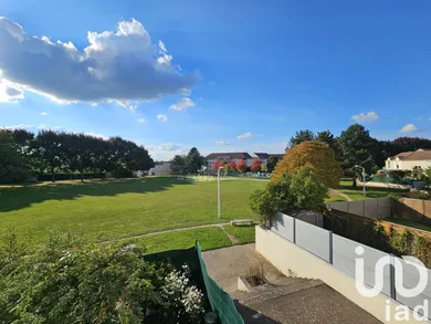 Apartment in Moissy-Cramayel (77550)