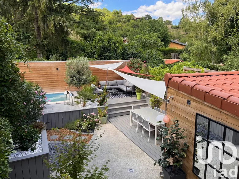 Maison 7 pièces 187 m² · à Saint-Romain-au-Mont-d'Or · 187 m² · 590 000 €