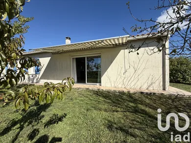Traditional house at Saint-Georges-Antignac (17240)