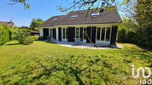 Maison traditionnelle à Bouffémont (95570)