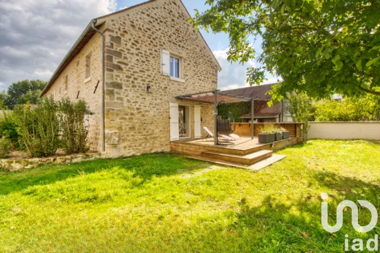 Maison 9 pièces 327 m² · à Vigny · 327,3 m² · 895 000 €