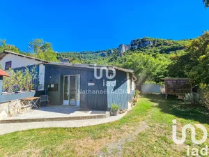 Domaine à Saint-Jean et Saint-Paul (12250)