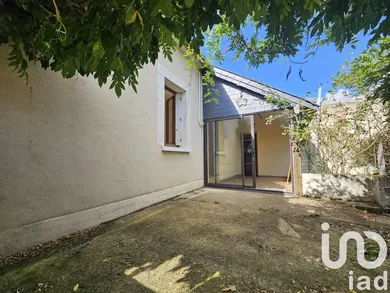 Park home in Saint-Antoine-du-Rocher (37360)