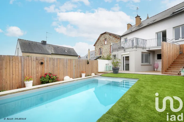Maison 9 pièces 220 m² · à Melesse · 220 m² · 558 900 €