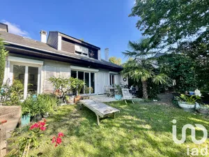 House at L'Isle-Adam (95290)