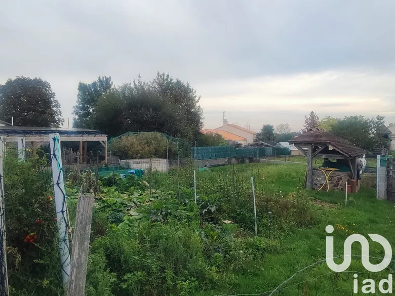 Terrain à bâtir à Orée d'Anjou (49270) · 46 000 €