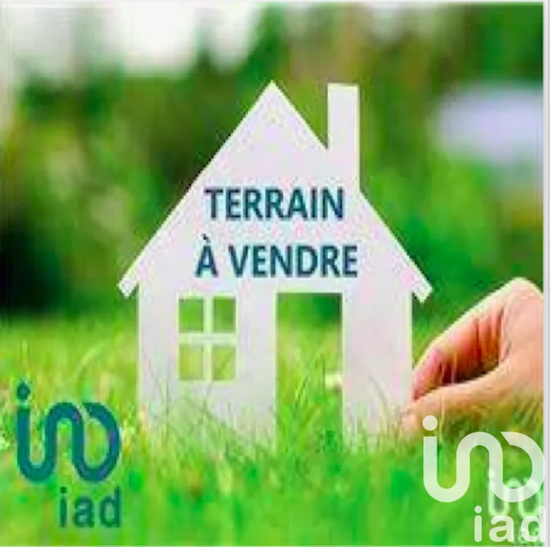 Terrain à Saint-Germain-du-Puy (18390) · 366 000 €