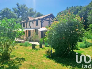 Maison traditionnelle à Le Sen (40420)