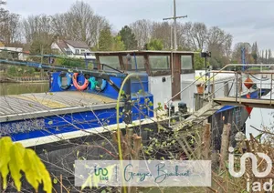 Péniche à Saint-Maur-des-Fossés (94100)