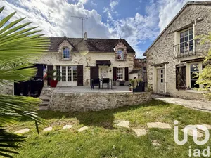 Park home at Thénisy (77520)
