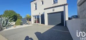 Traditional house at Le Bernard (85560)