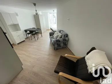 Apartment in Saint-Bonnet-le-Château (42380)