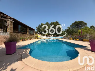 Appartement à Solliès-Pont (83210)