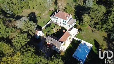 Domain in Fleurance (32500)