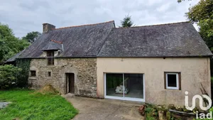 Village house at Plémet (22210)