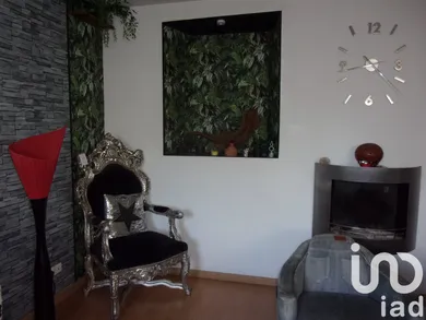 Building at Lesneven (29260)