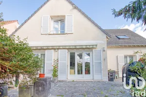 Maison à Chanteloup-les-Vignes (78570)