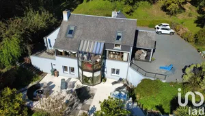 Maison d'architecte à Marigny (50570)