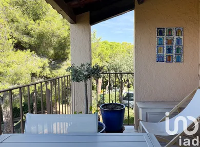 Apartment in Saint-Mandrier-sur-Mer (83430)