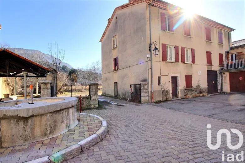 Immeuble 174 m² · à Séderon · 174 m² · 199 000 €