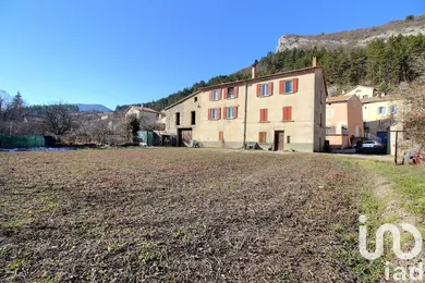 Building in Séderon (26560)