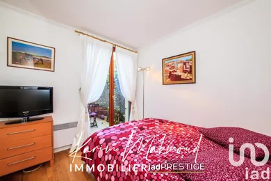 Apartment at Paris (75015)