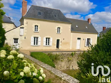 Village house at Loire-Authion (49140)