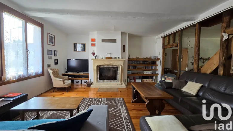 Maison 8 pièces 223 m² · à Saint-Quentin-les-Marais · 223 m² · 143 000 €