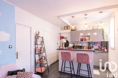 Apartment in Montrouge (92120)