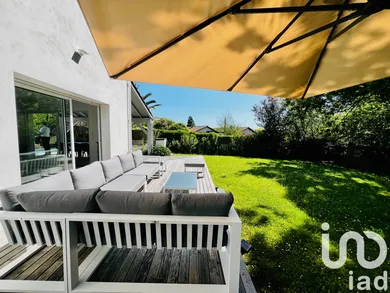 Traditional house at Arbonne (64210)