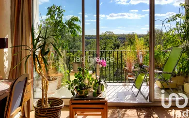 Apartment at Vaucresson (92420)