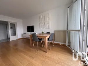 Apartment in Plaisir (78370)