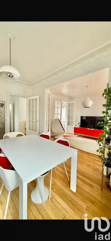 Apartment at Paris (75020)