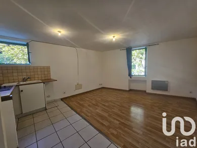 Apartment in Goudargues (30630)