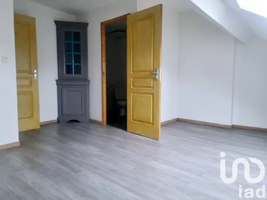 Maison à Floing (08200)