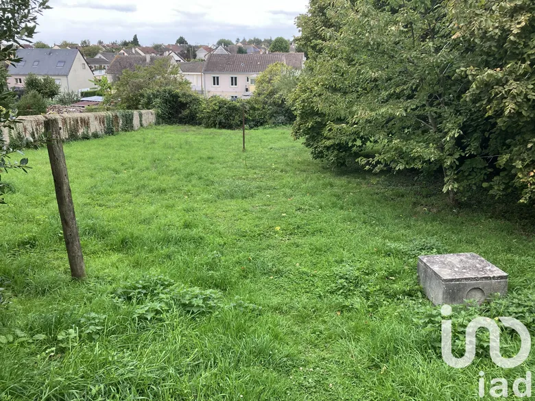Terrain 592 m² · à Yvré-le-Pôlin · 592 m² · 27 900 €