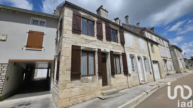House in Arc-en-Barrois (52210)