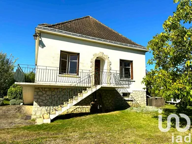 Maison traditionnelle à Saint-Laurent-en-Gâtines (37380)
