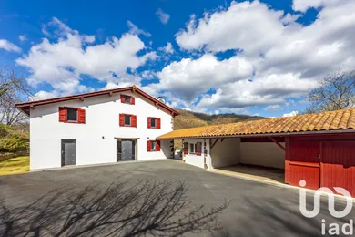 Traditional house at Saint-Martin-d'Arrossa (64780)