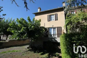 Maison de village à Curan (12410)