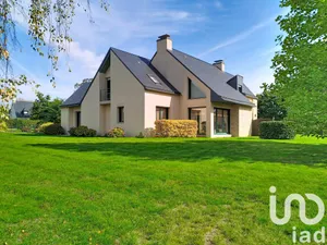 House at Mauron (56430)