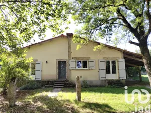 House at Chef-Boutonne (79110)