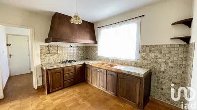 House at La Londe-les-Maures (83250)