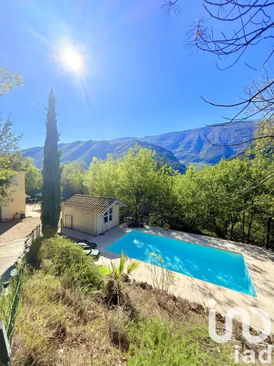 House at Roquestéron (06910)