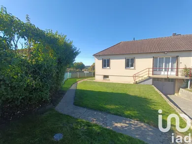 Pavillon à Aube (61270)